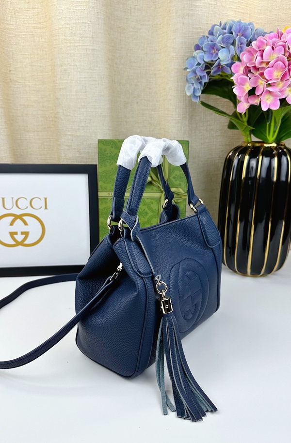 激安グッチバッグコピー背面デザイン